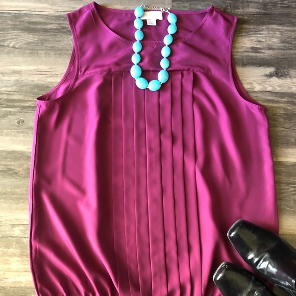 LOFT Tops - Loft Sleeveless Career Blouse size Medium